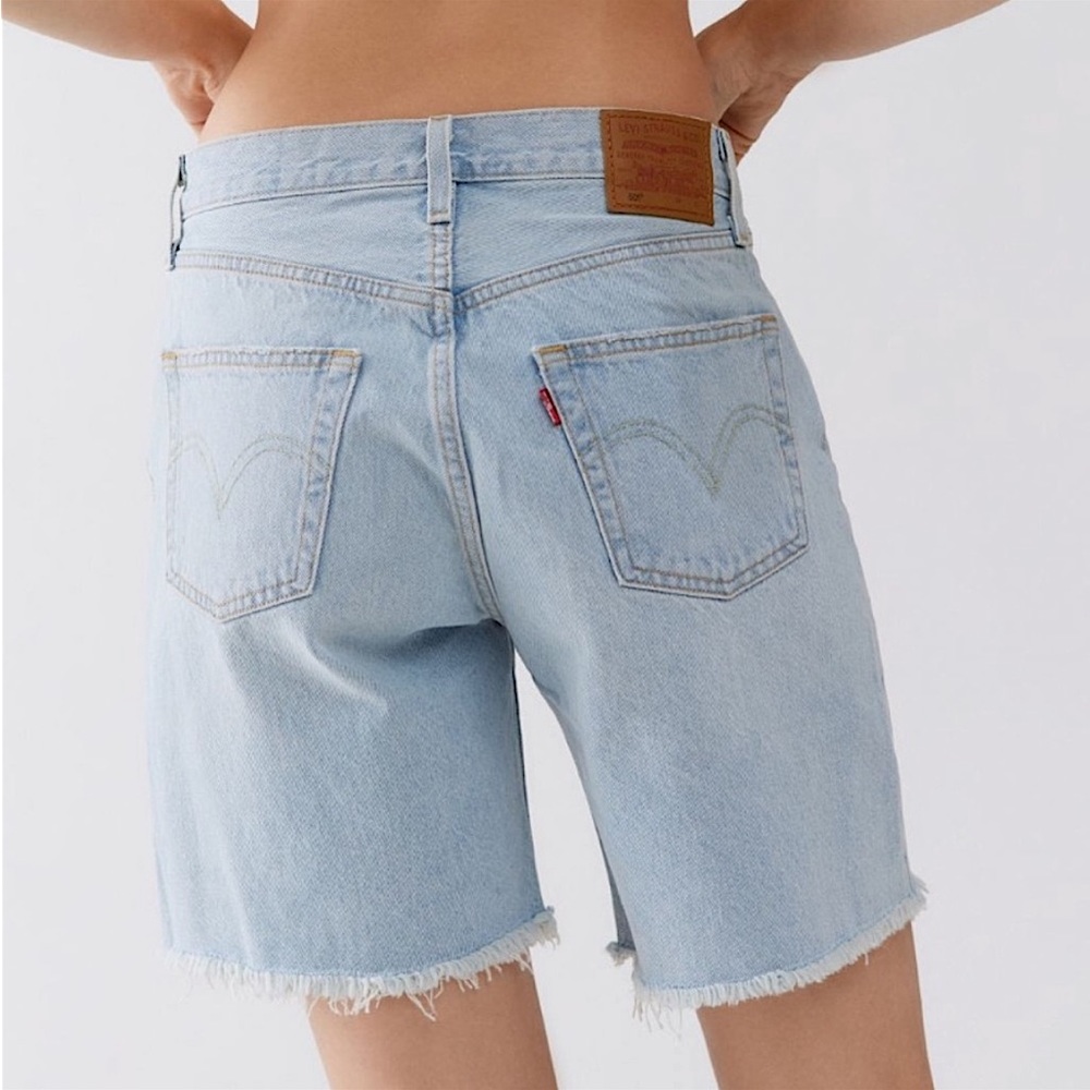 NWOT Levi’s 501 Mid Thigh Shorts - Picture 3 of 14